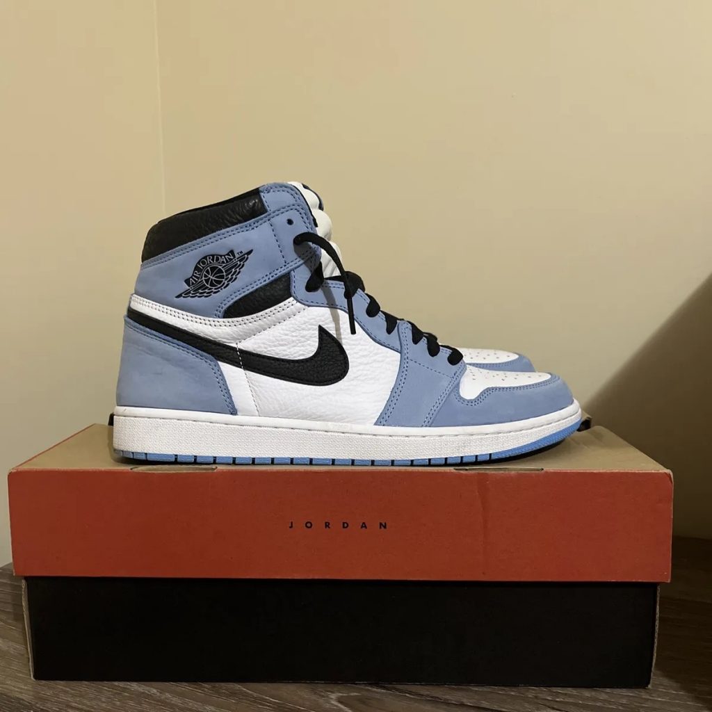 Size 12 – Jordan 1 Retro OG High University Blue – Mens Sneakers – Preowned – Ebay – $320